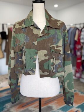 Vintage Surplus Military Marine Corps Camo Button-Up Cargo Utility Shirt Jacket